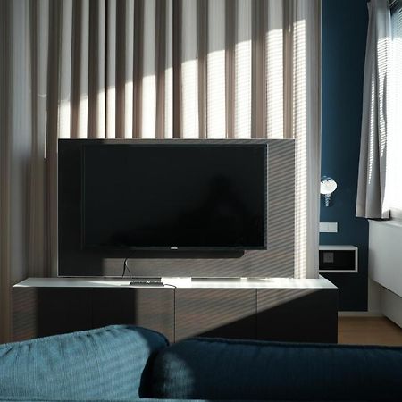Exclusive 1-Bedroom Apartment Вена Экстерьер фото